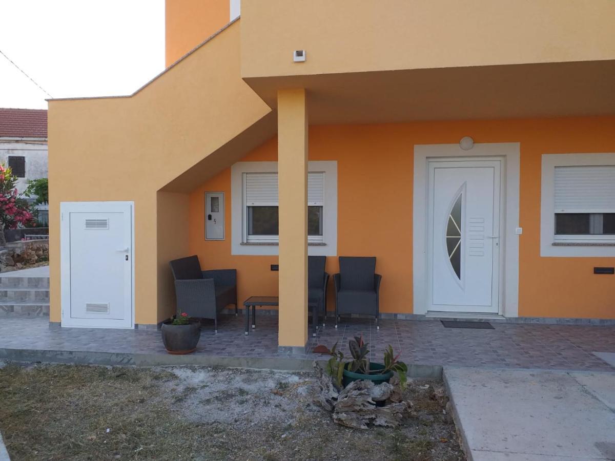 Petra Apartment *